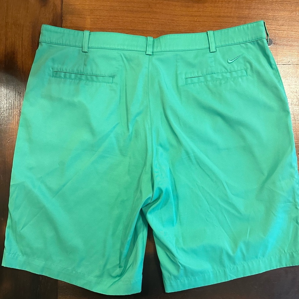 Nike Men's Green Golf Shorts
